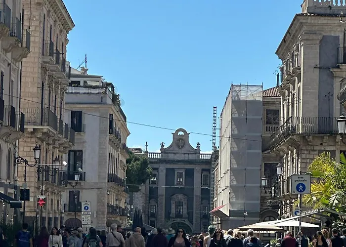 Aura בית נופש קטאניה